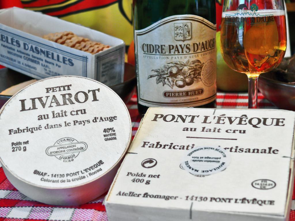 Le Gite Des Trois Vaches Brionne Pokój zdjęcie